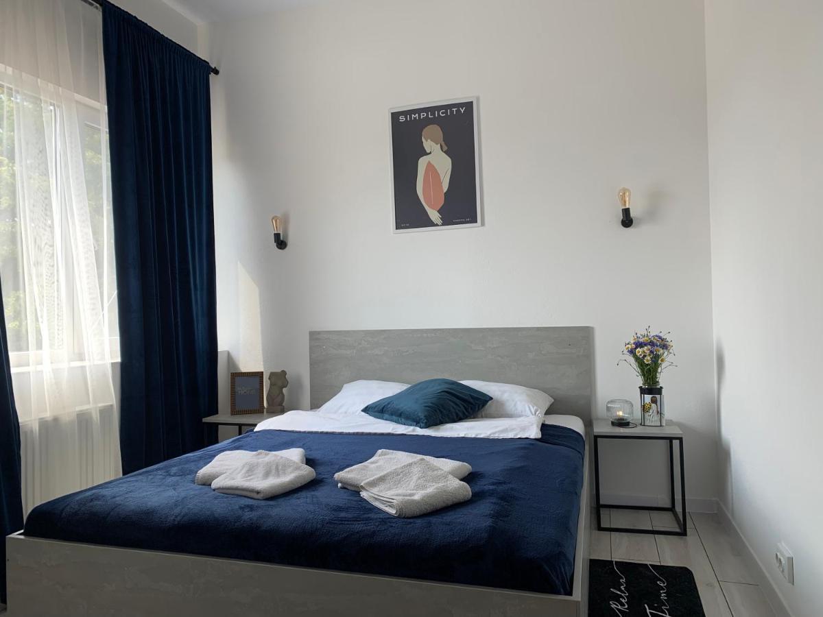 Hotel Femina ジトームィル エクステリア 写真