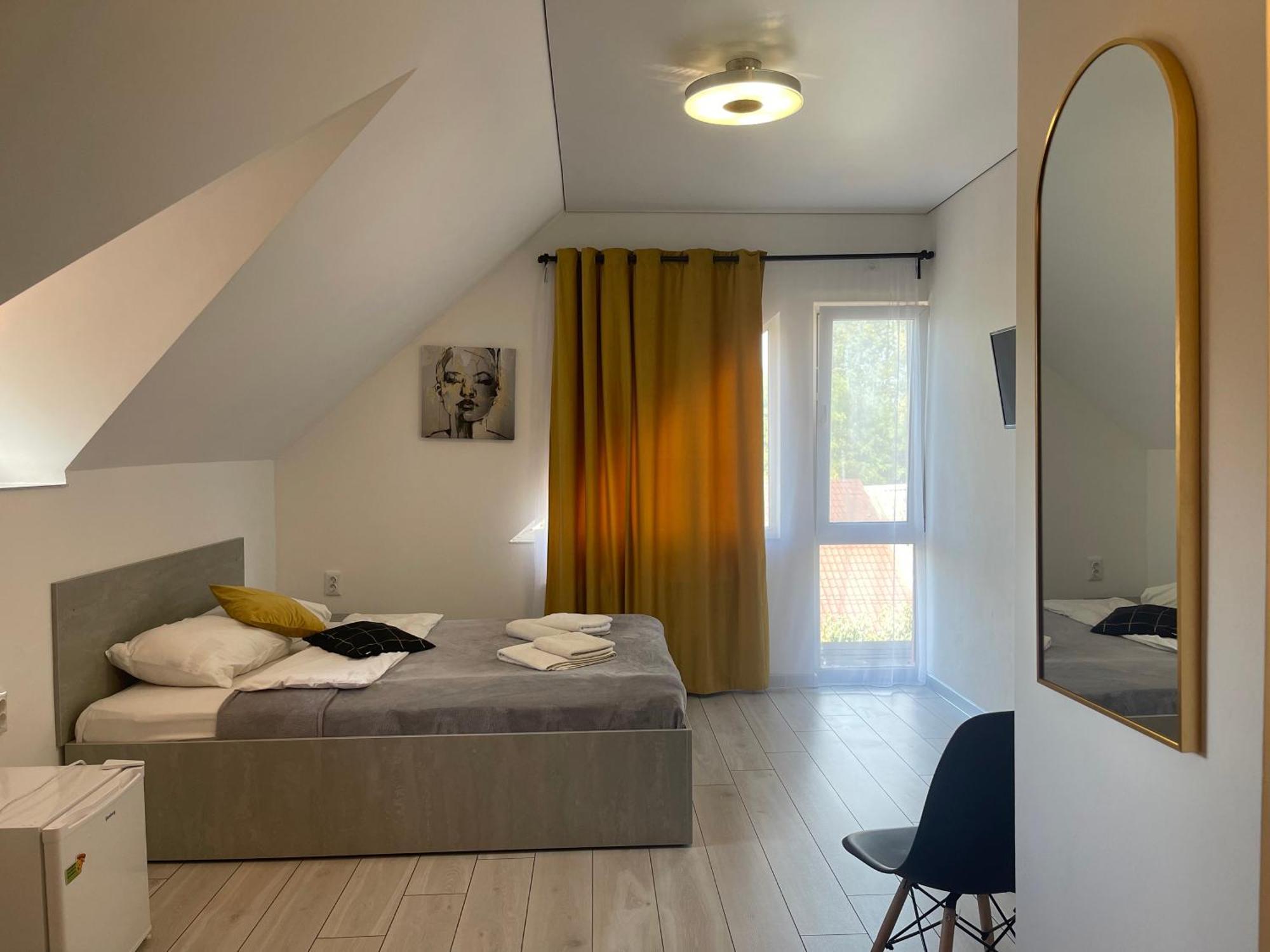 Hotel Femina ジトームィル エクステリア 写真